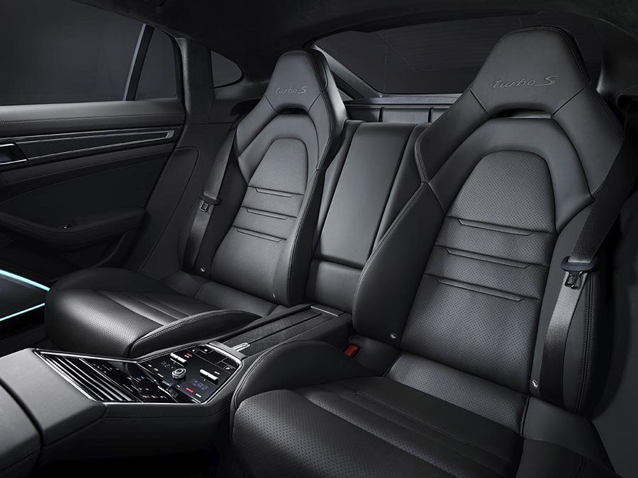 صور بورشه باناميرا 2021 - 13.jpg