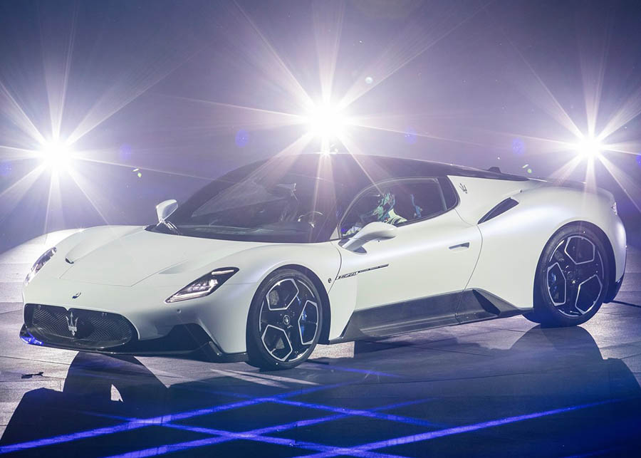 صور مازيراتي MC20 - 10.jpg