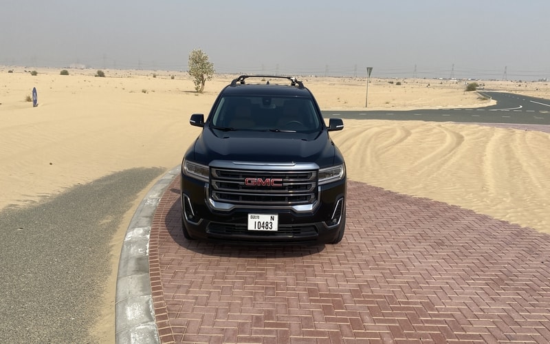 جي ام سي اكاديا 2020  1.jpg