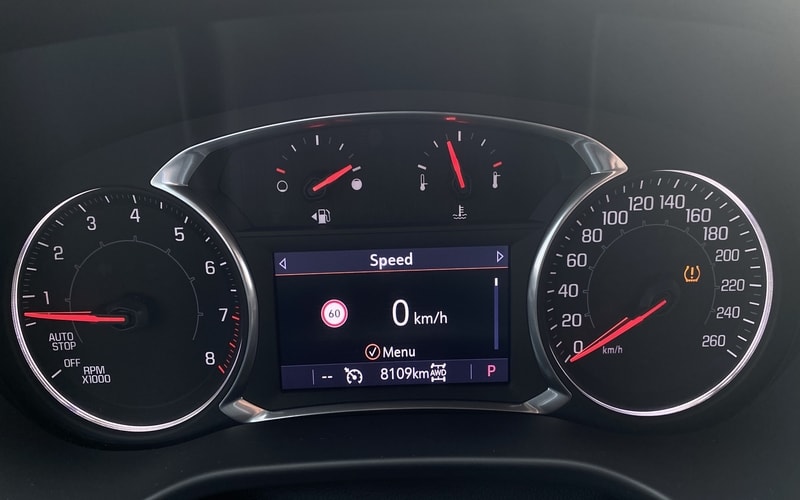 جي ام سي اكاديا 2020  19.jpg