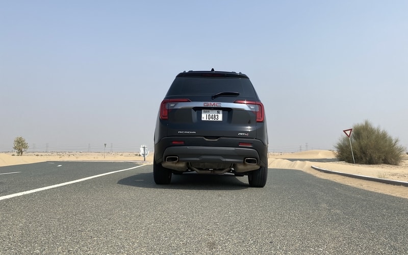 جي ام سي اكاديا 2020  37.jpg