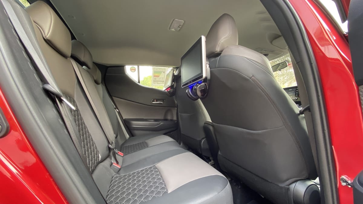 تويوتا سي أش أر Toyota CHR (41).jpg