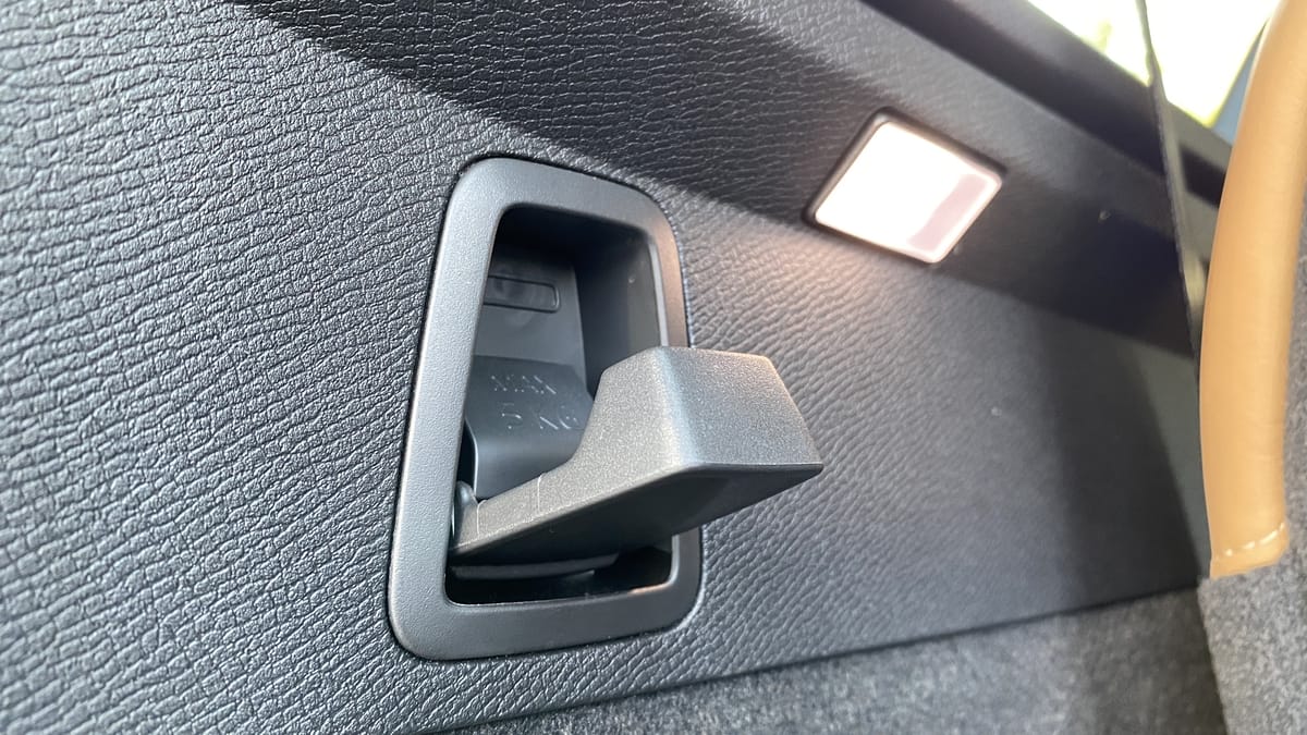 فولفو اكس سي 90  XC 90 (13).jpg