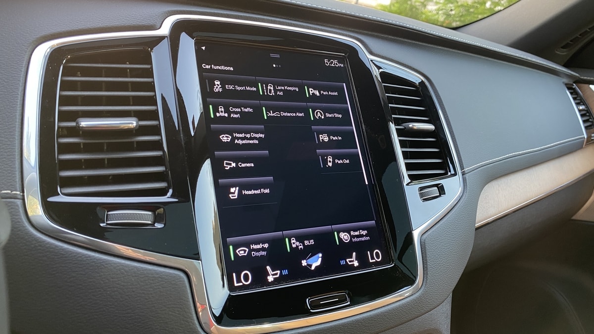 فولفو اكس سي 90  XC 90 (16).jpg