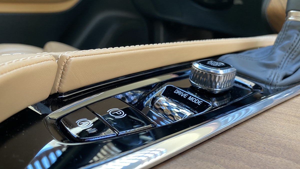 فولفو اكس سي 90  XC 90 (19).jpg