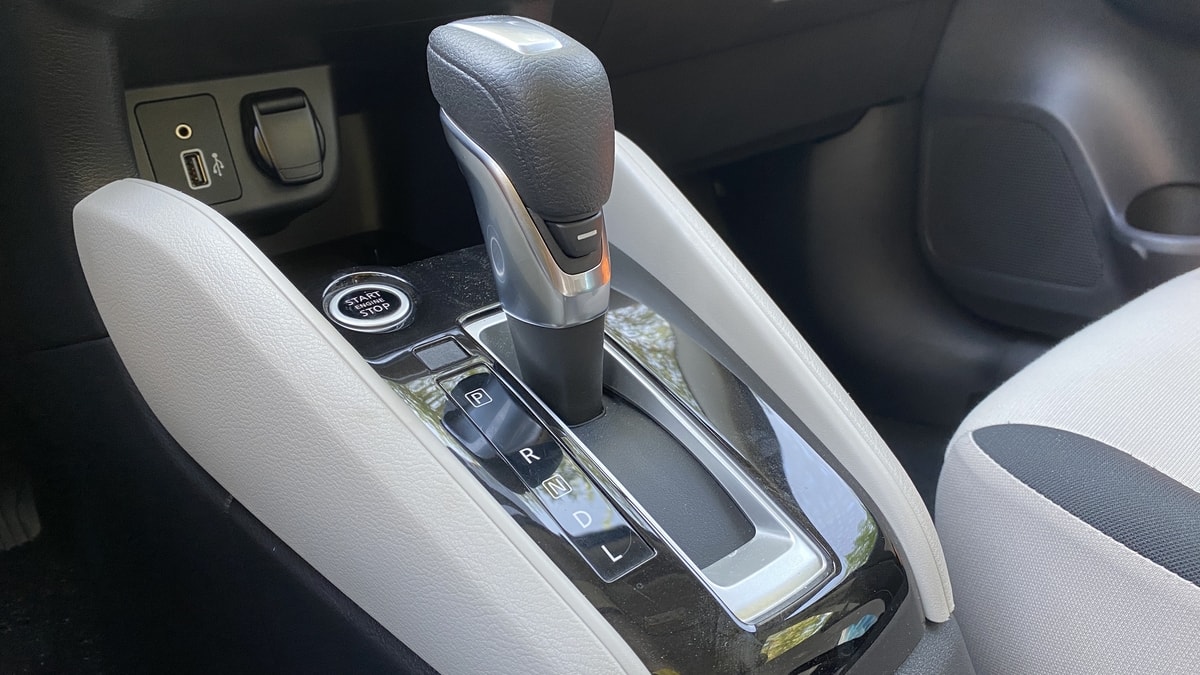 نيسان صني (20).jpg