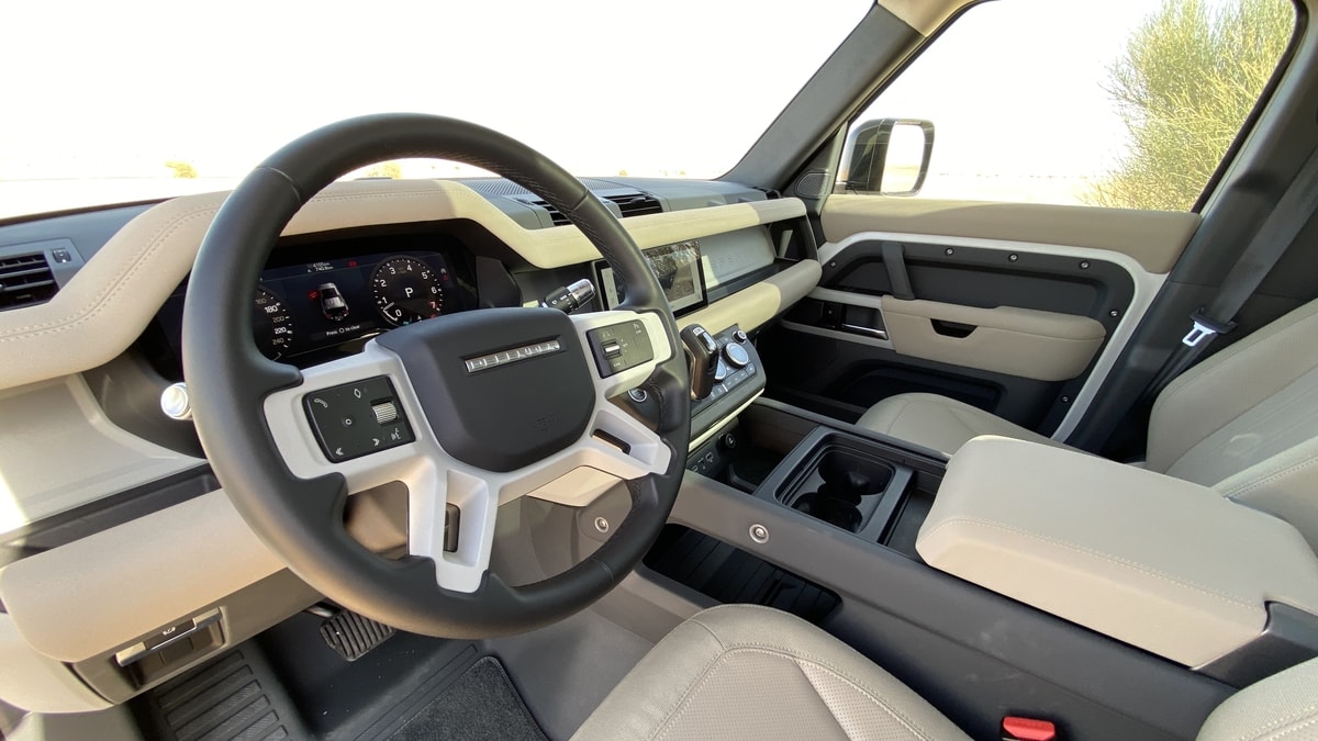 لاند روفر ديفندر 2021 (55).jpg