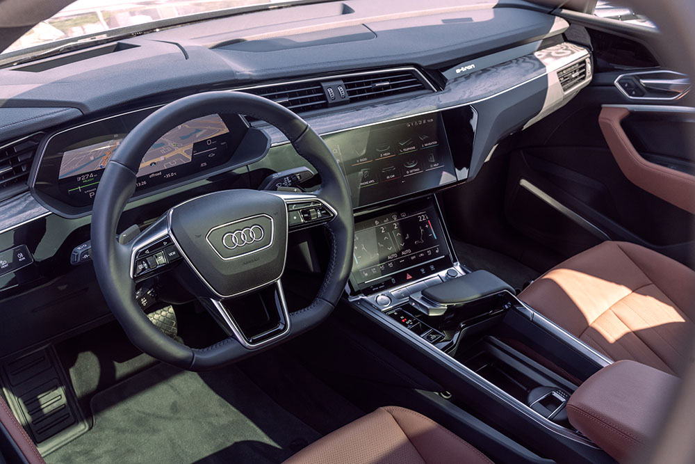 اودي اي ترون (4).jpg