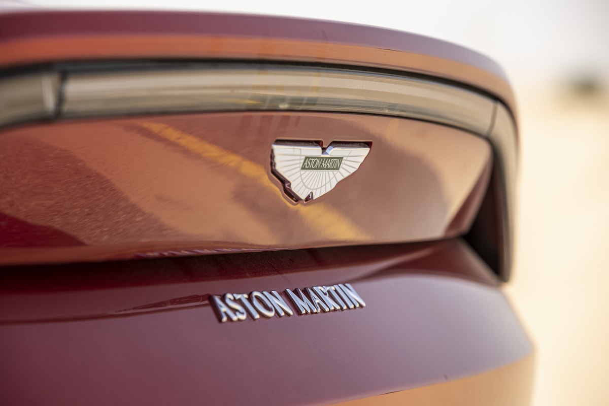 أستون مارتن (11).jpg