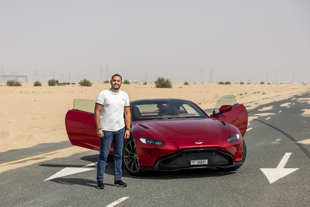 أستون مارتن (16).jpg