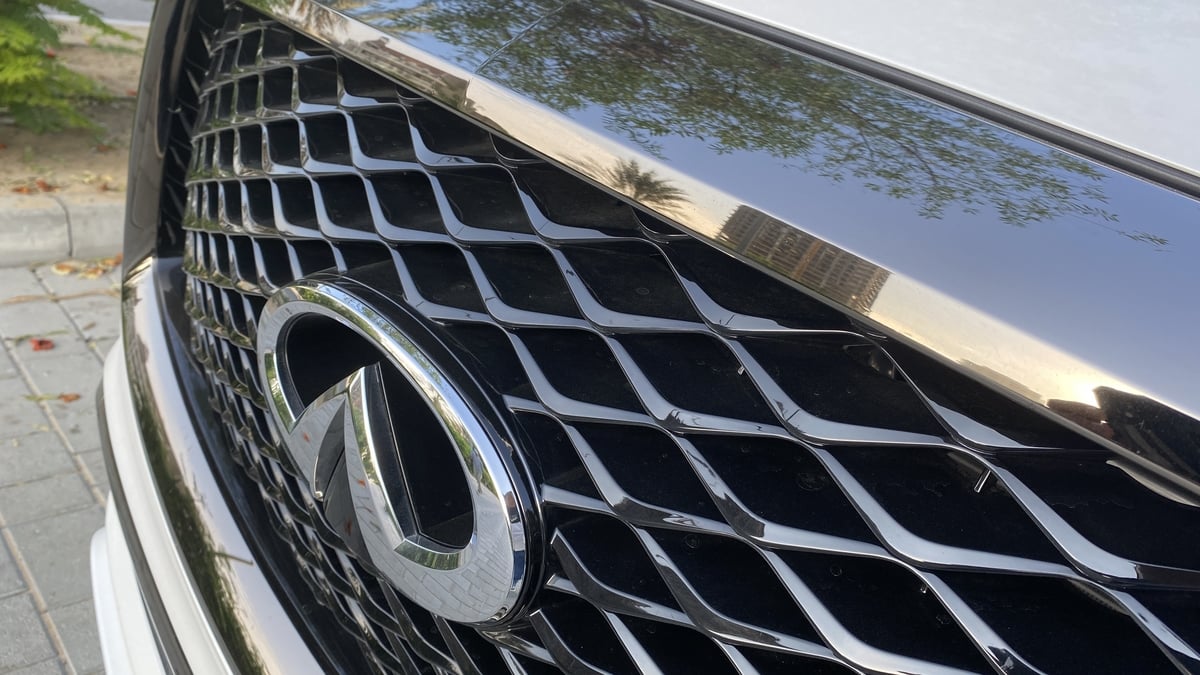 انفينيتي كيو أكس 80 النسخة السوداء (15).jpg