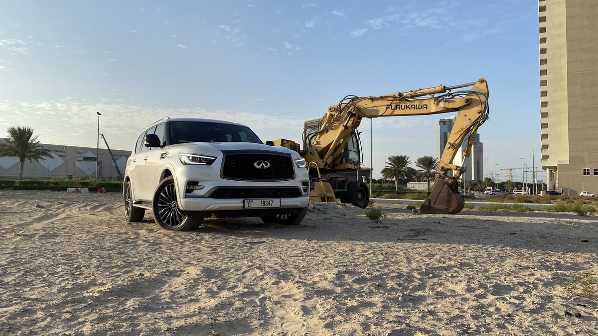 انفينيتي كيو أكس 80 النسخة السوداء (50).jpg