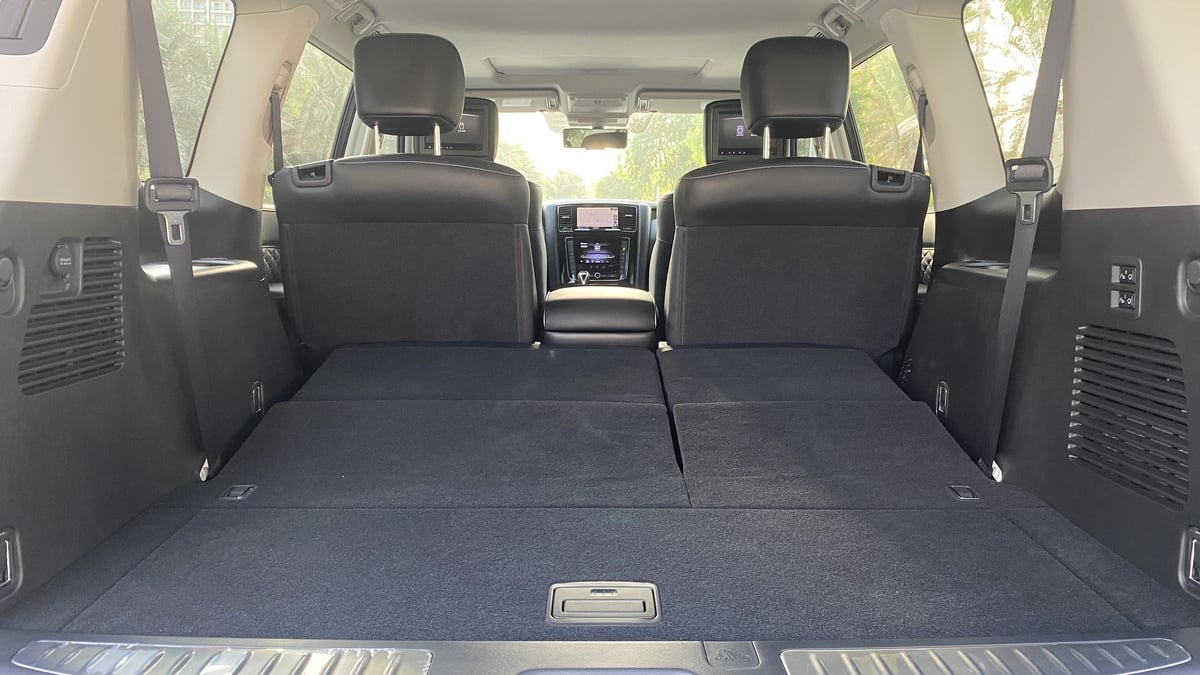 انفينيتي كيو أكس 80 النسخة السوداء (52).jpg