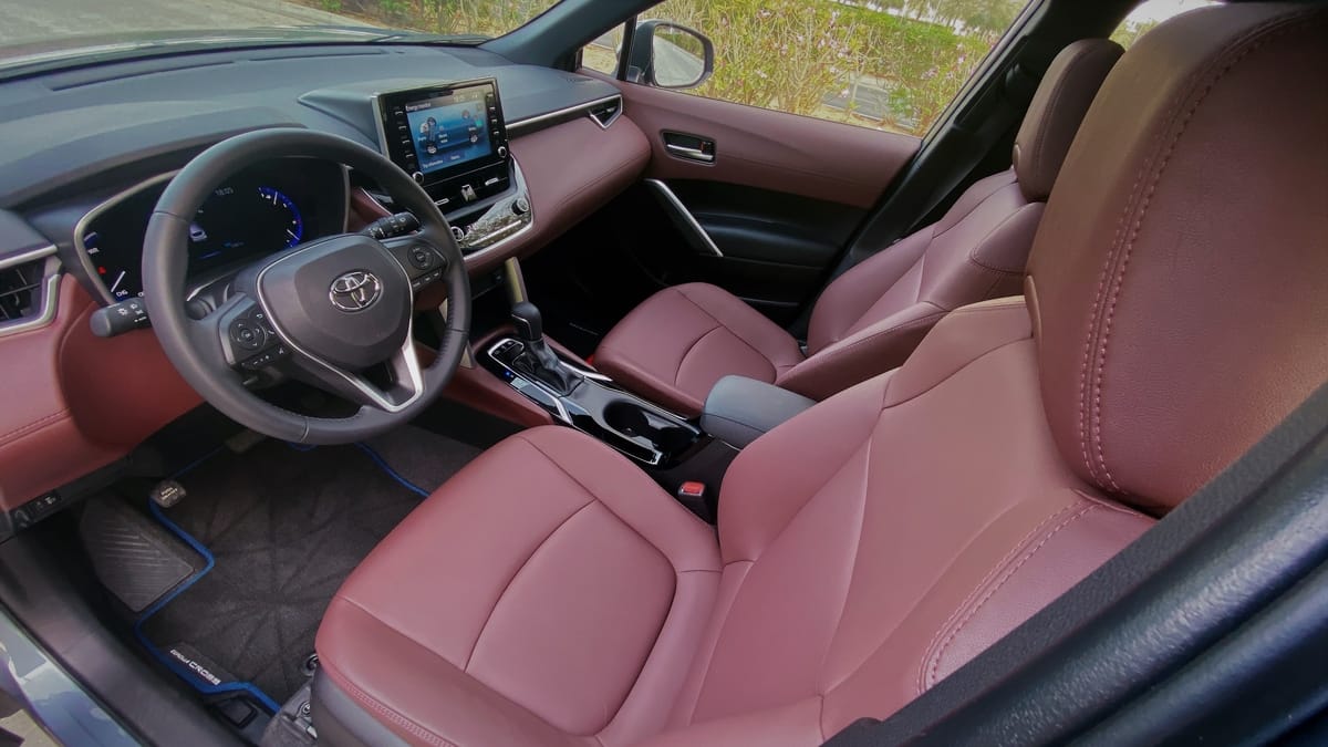 تجربة قيادة تويوتا كورولا كروس (10).jpg