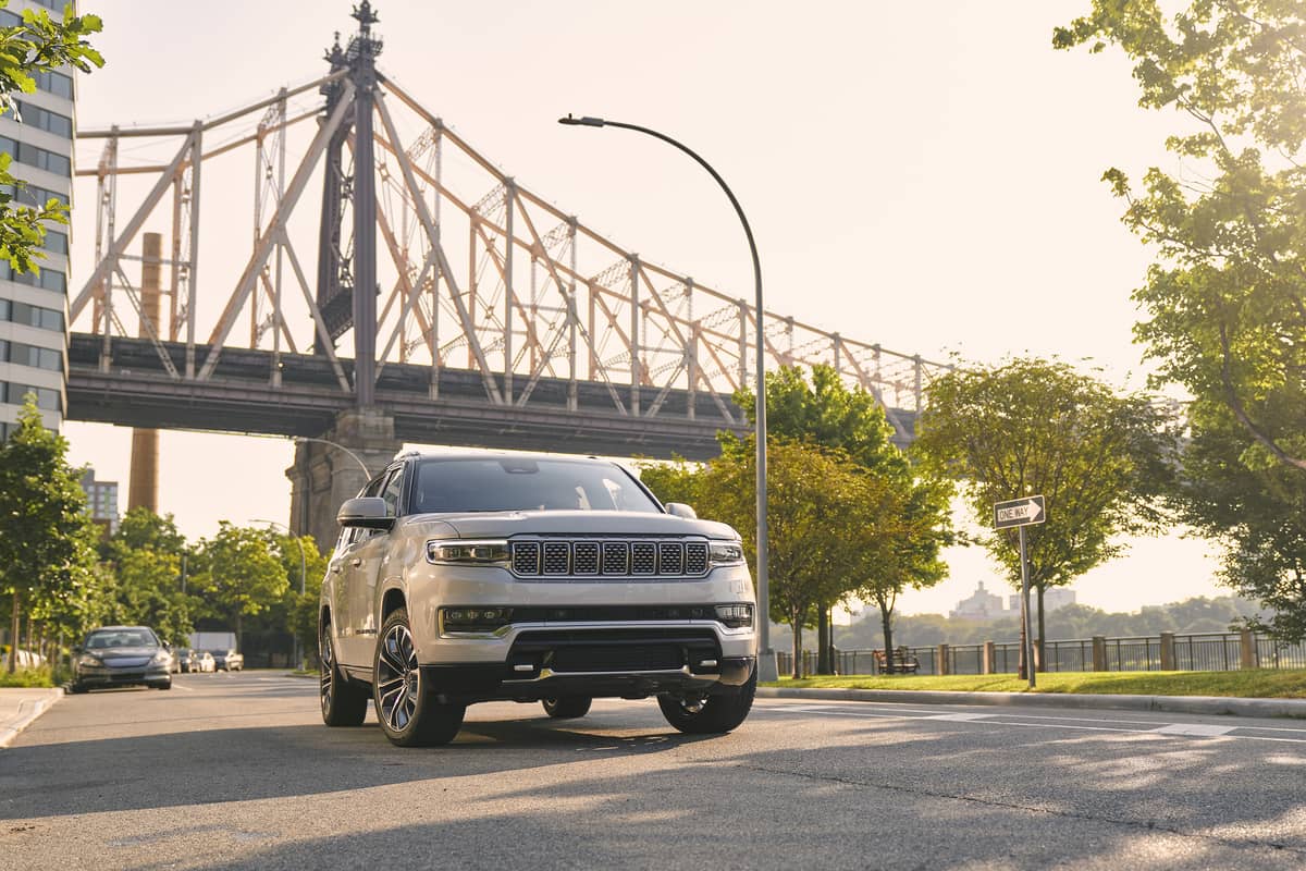 Jeep Wagoneer جيب واجينيير (24).jpg