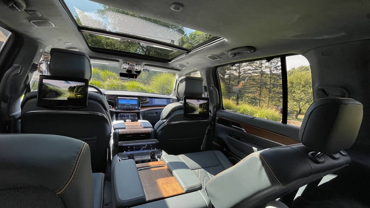 Jeep Wagoneer جيب واجينيير (41).jpg