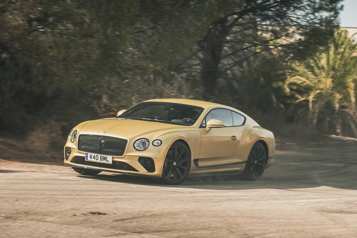 بنتلي كونتينتال جي تي سبيد 2022