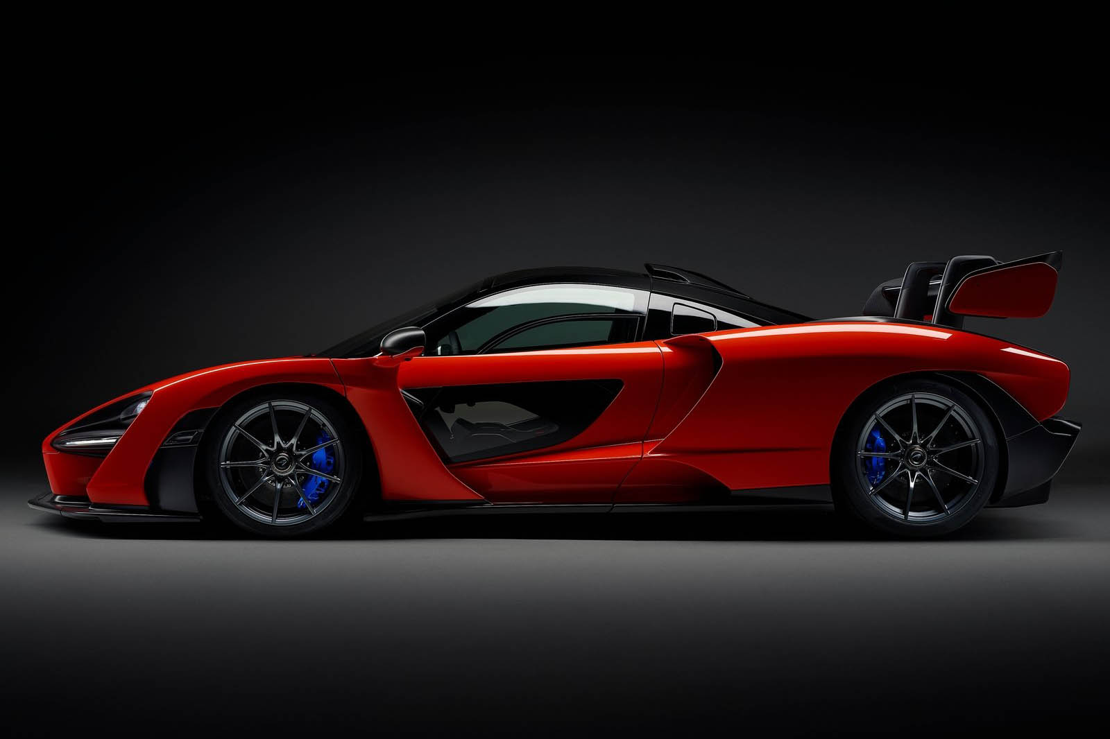 ماكلارين سينا 2019 (4).jpg