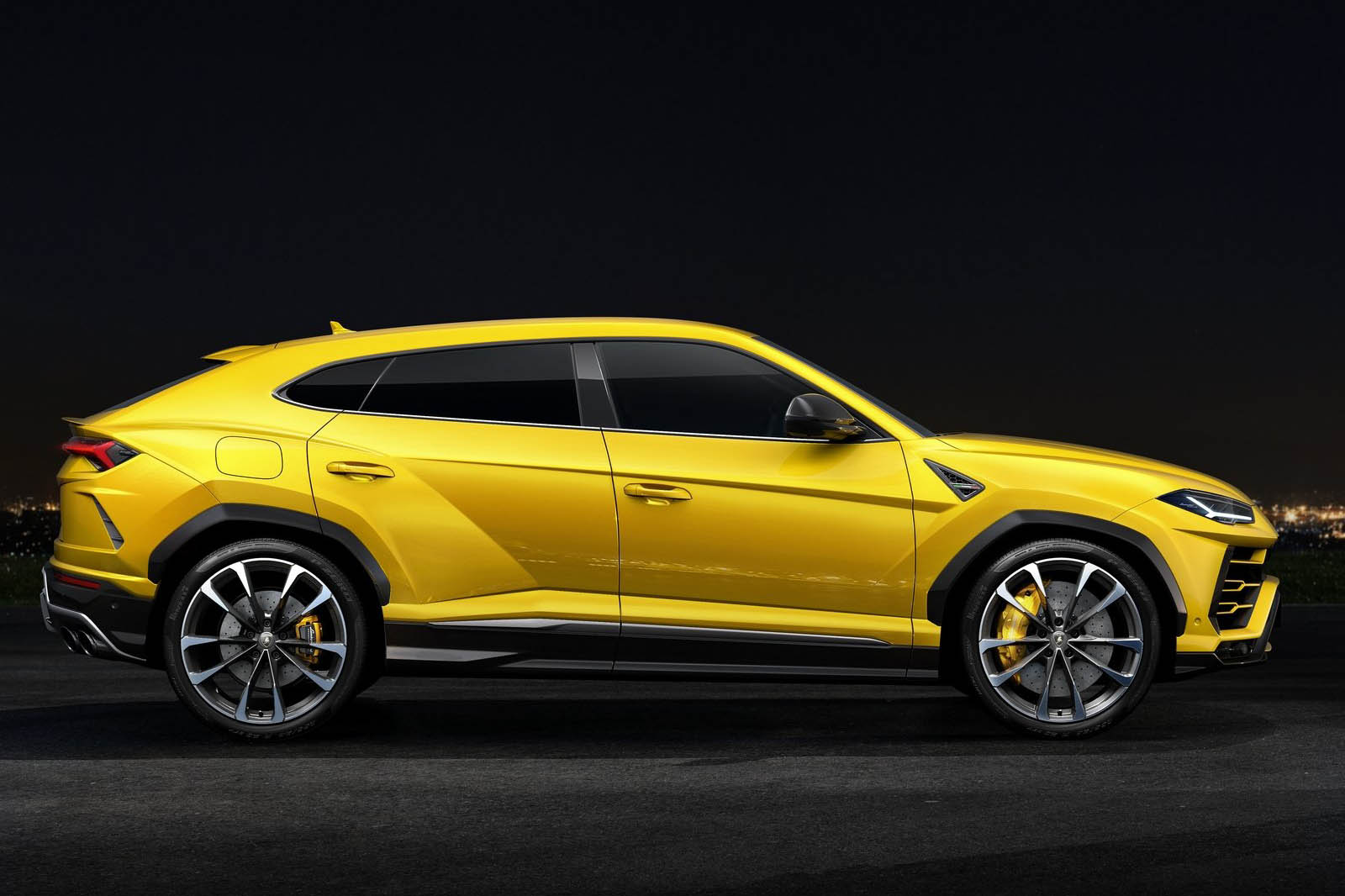 لامبورجيني اوروس 2019 -  (2).jpg