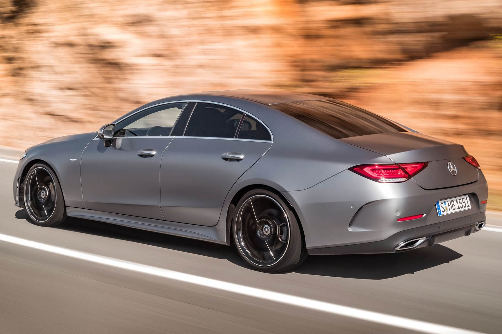 مرسيدس بنز سي ال اس 2019 (11).jpg