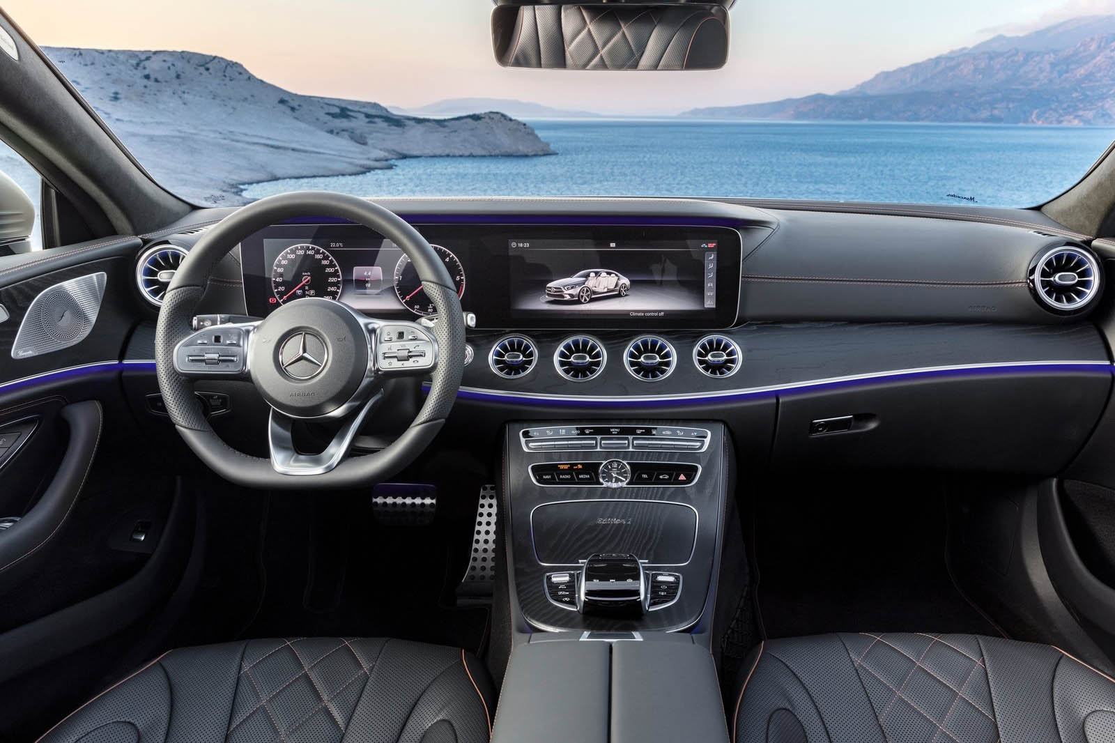 مرسيدس بنز سي ال اس 2019 (12).jpg