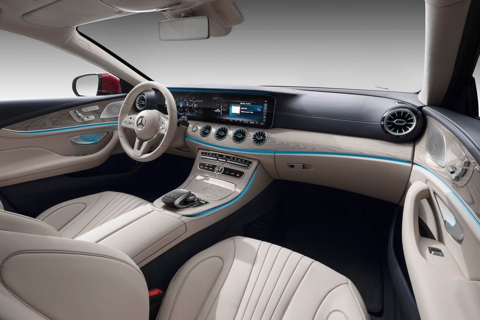 مرسيدس بنز سي ال اس 2019 (5).jpg