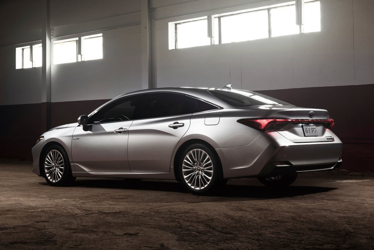 تويوتا افالون 2019 - (3).jpg