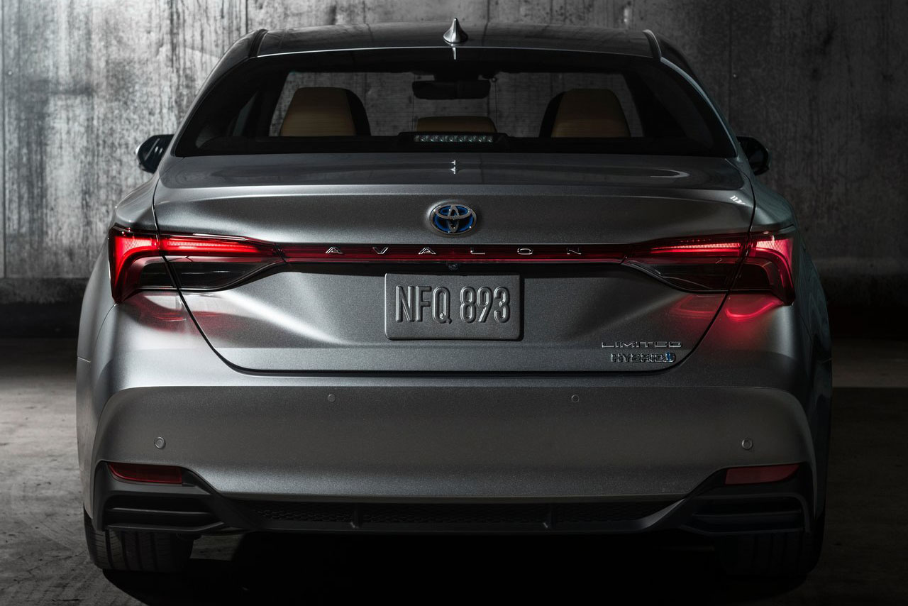 تويوتا افالون 2019 - (5).jpg