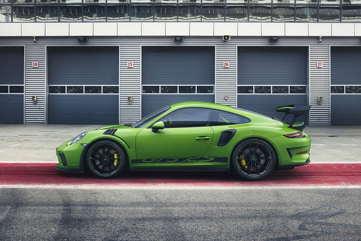 بورشه 911 جي تي 3 آر اس 2019 - (8).jpg