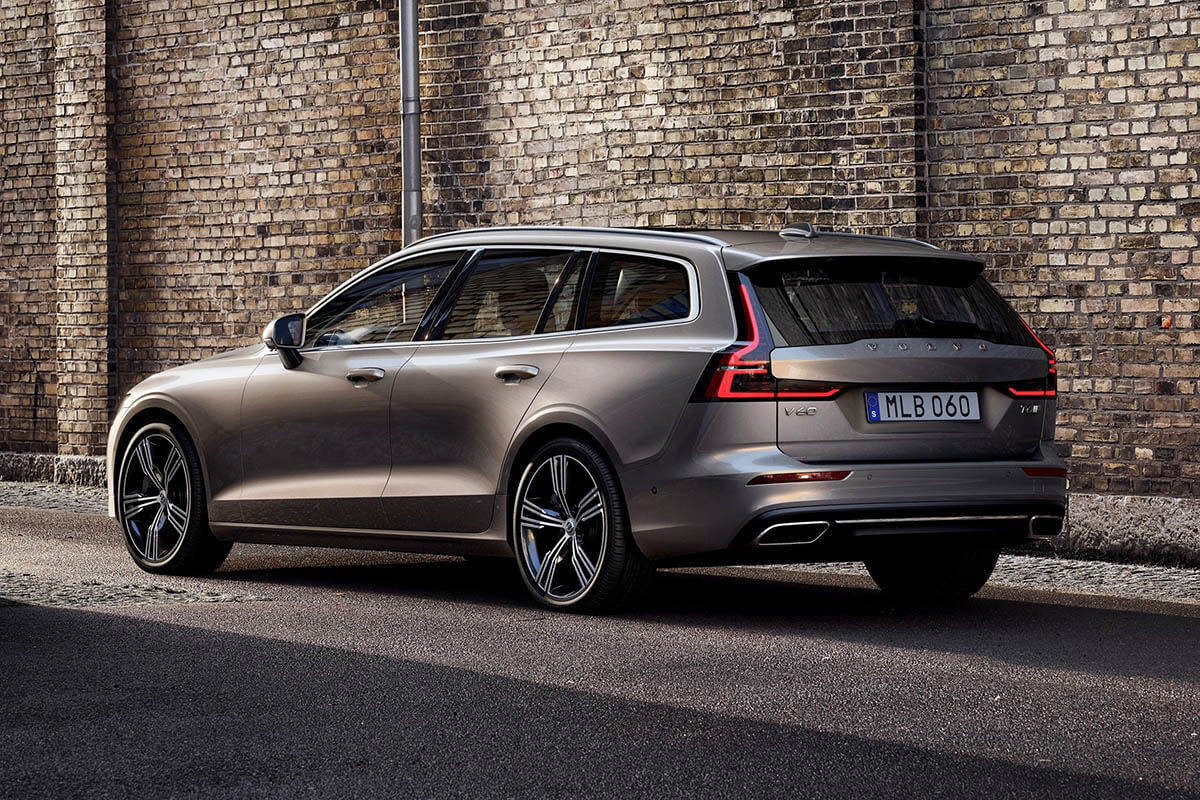 فولفو V60 2019 -  (2).jpg