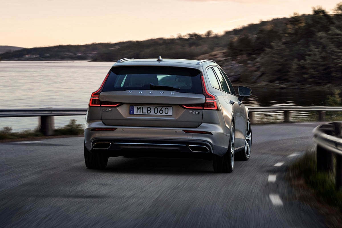 فولفو V60 2019 -  (4).jpg