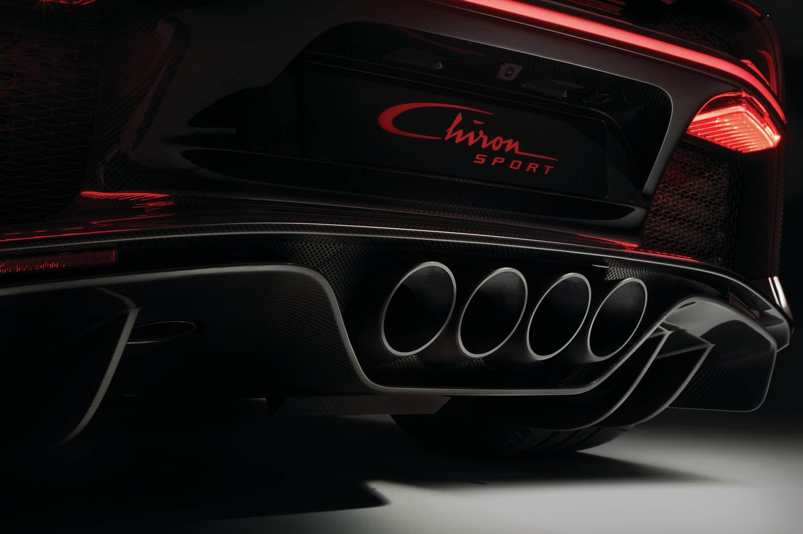 بوجاتي شيرون سبورت - (8).jpg