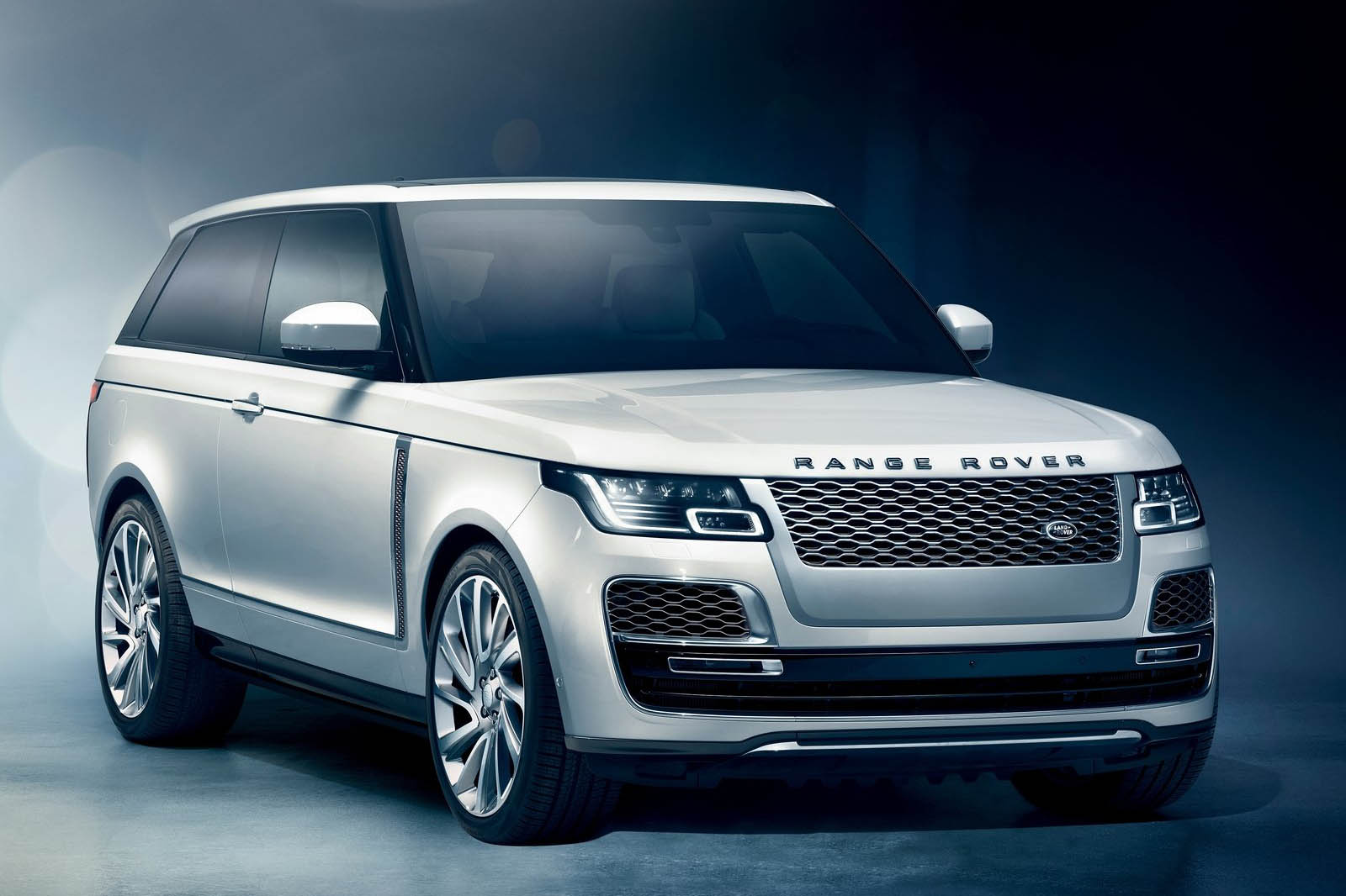 رنج روفر اس في كوبيه 2019 - (1).jpg