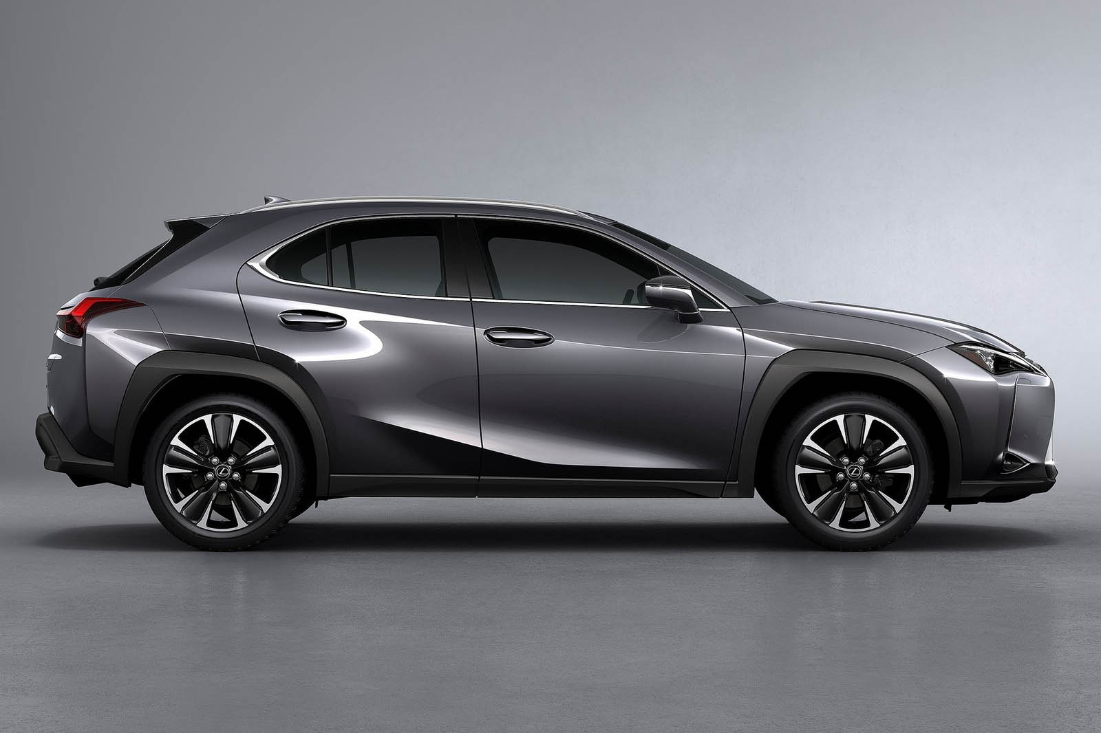 لكزس UX 2019 - (2).jpg