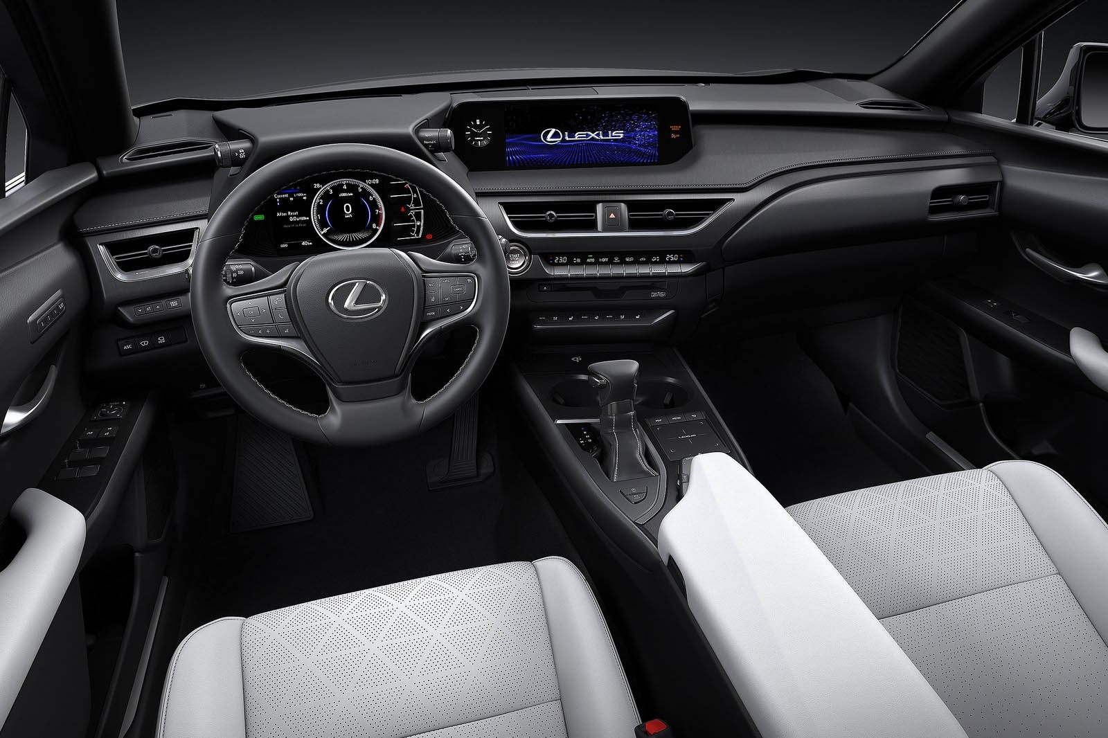 لكزس UX 2019 - (7).jpg