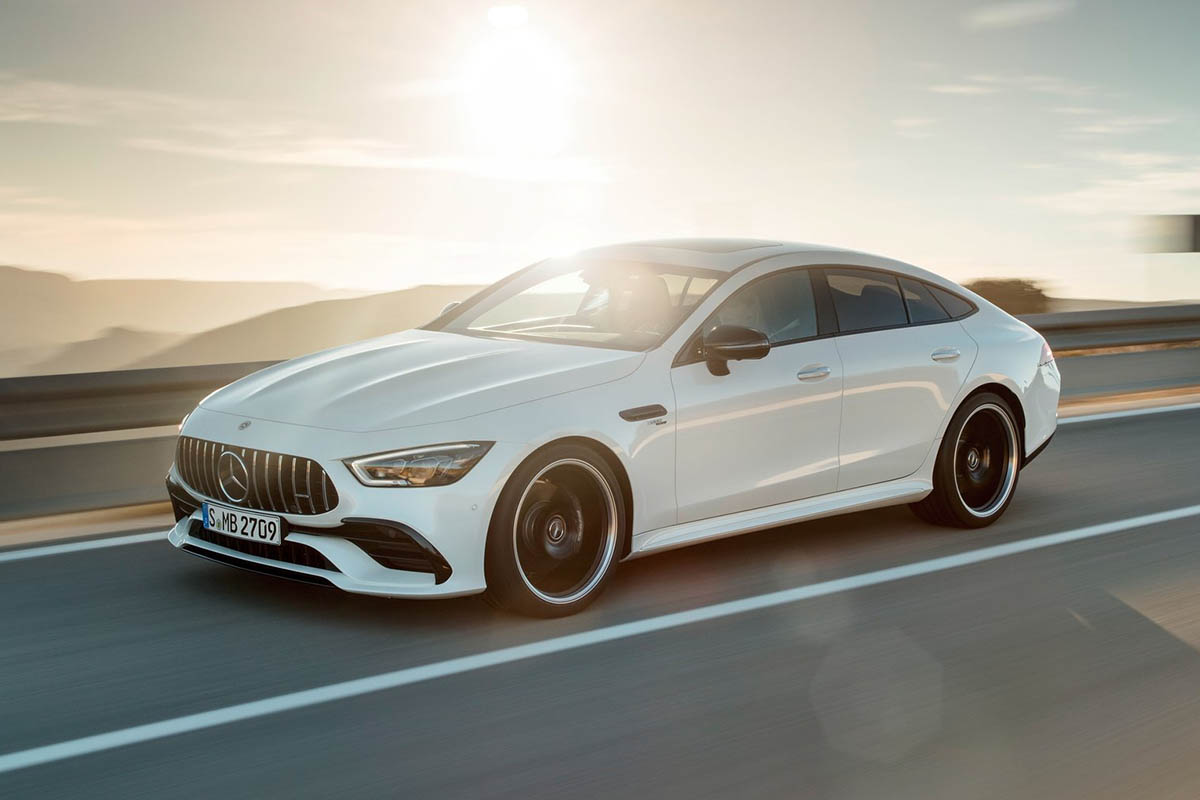 مرسيدس ايه ام جي جي تي 4 - (4).jpg