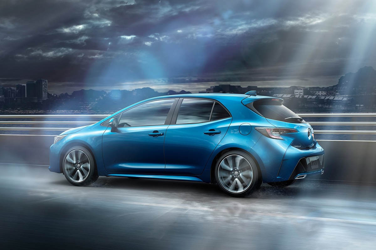 تويوتا كورولا هاتشباك 2019 - (2).jpg