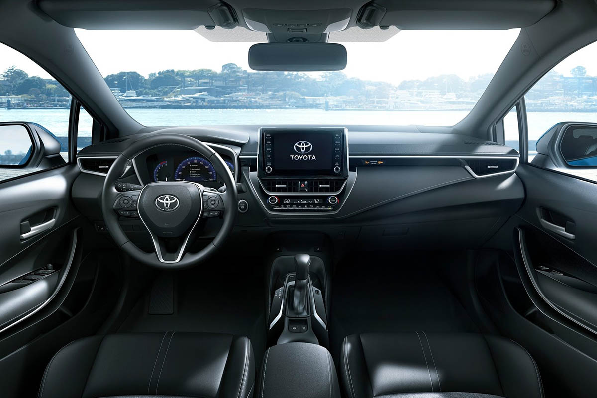 تويوتا كورولا هاتشباك 2019 - (7).jpg