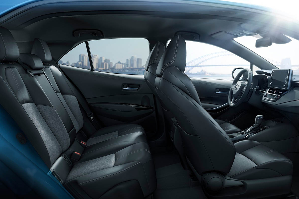 تويوتا كورولا هاتشباك 2019 - (9).jpg