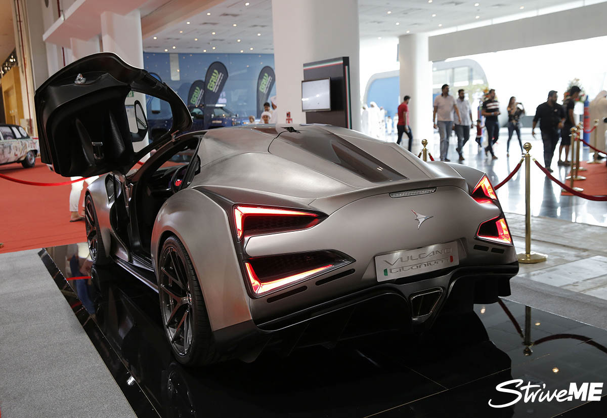 كاستم شو الإمارات - 054.jpg