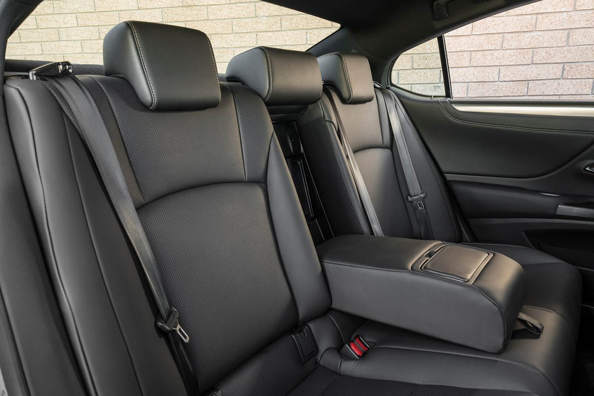 لكزس ES 2019 - (10).jpg