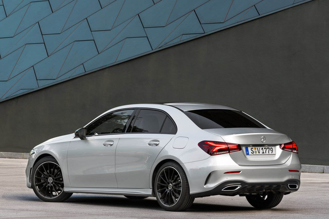 مرسيدس ايه كلاس سيدان (2).jpg