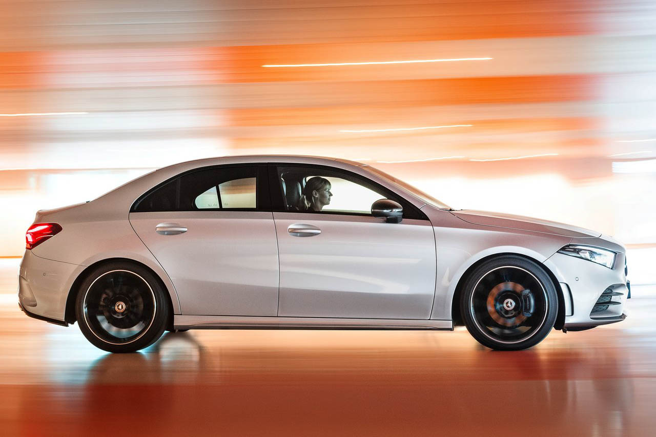 مرسيدس ايه كلاس سيدان (7).jpg