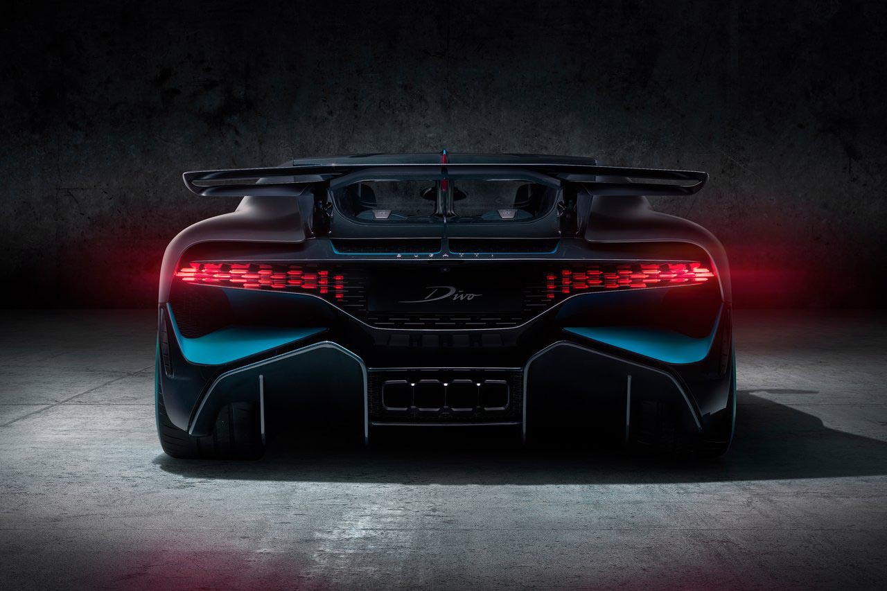 بوجاتي ديفو 2019 (7).jpg